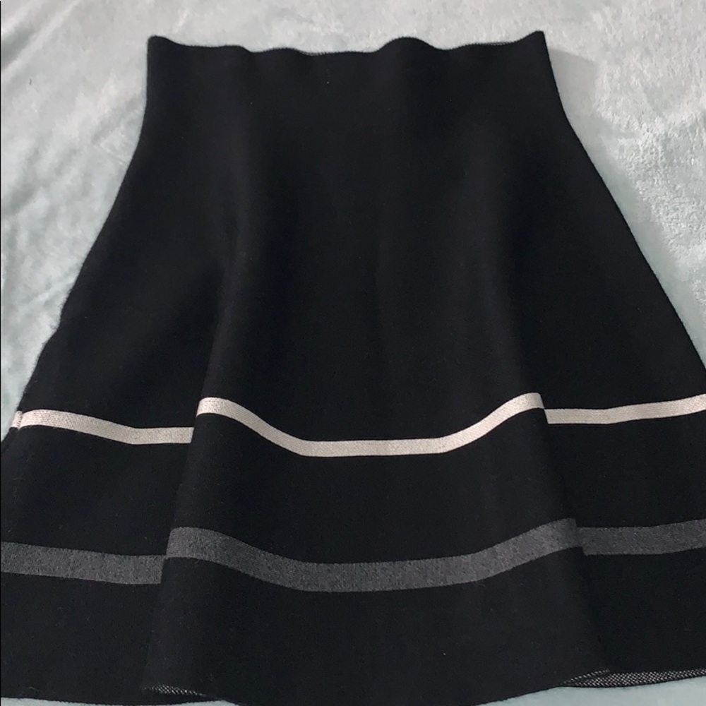 Max studio Black skirt